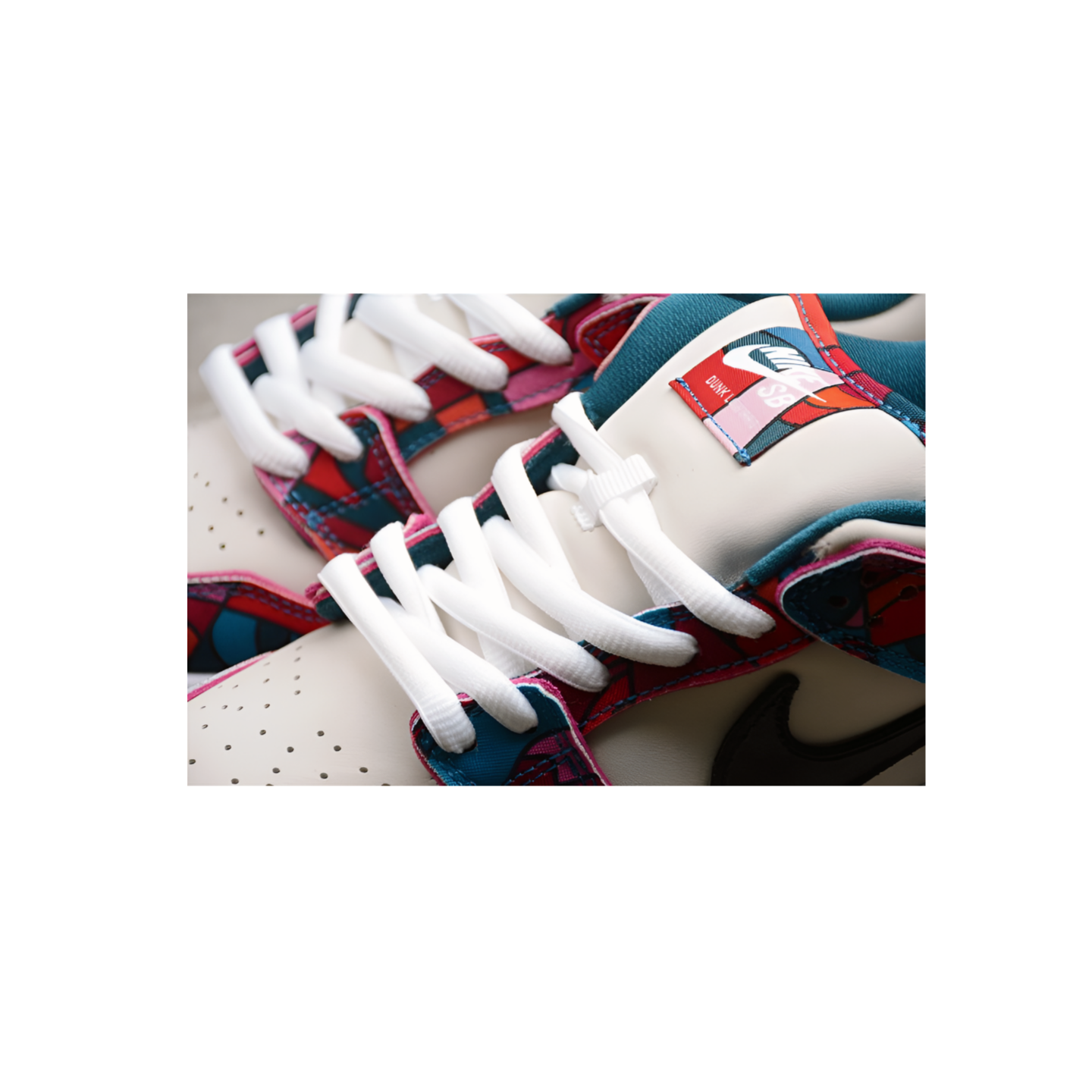 Dunk Low Parra Abstract Art